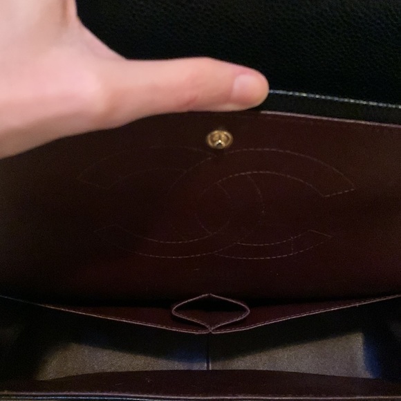 CHANEL JUMBO CAVIAR CLASSIC DOUBLE FLAP GOLD HARDWARE - Picture 14 of 16